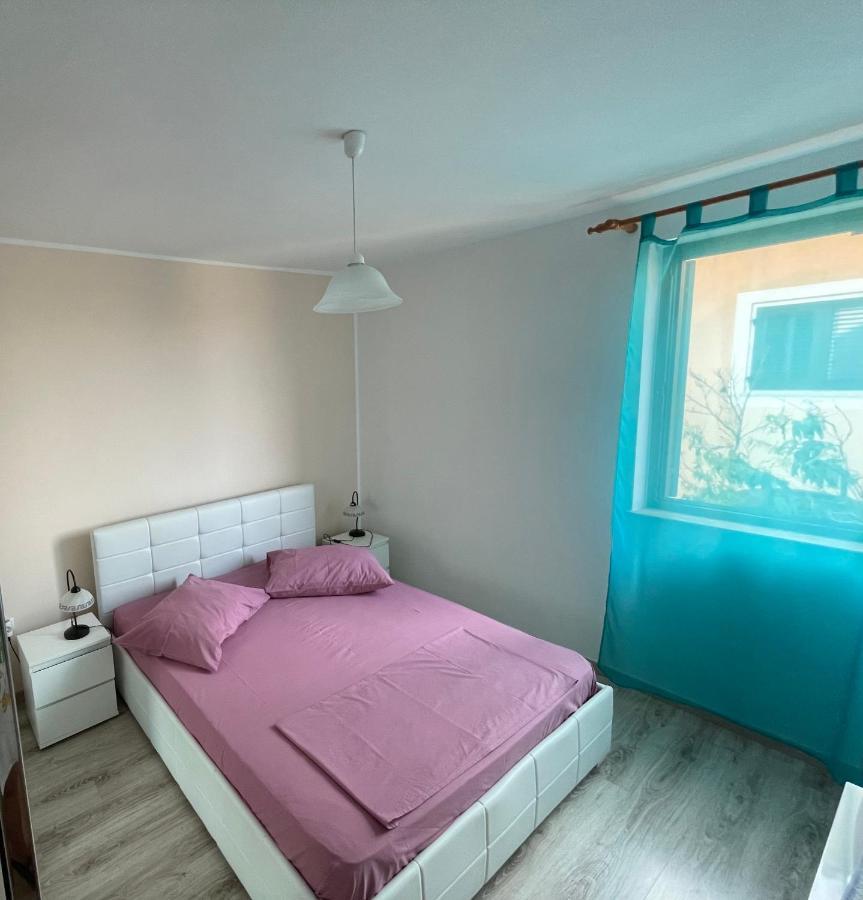 Apartment Marina مالي لوشينغْ المظهر الخارجي الصورة
